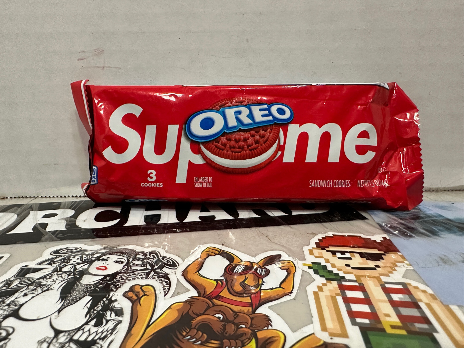 菓子/デザート Supreme - supreme oreo Supreme x Oreo Cookies Red SS20- 1 Pack of 3 Cookies