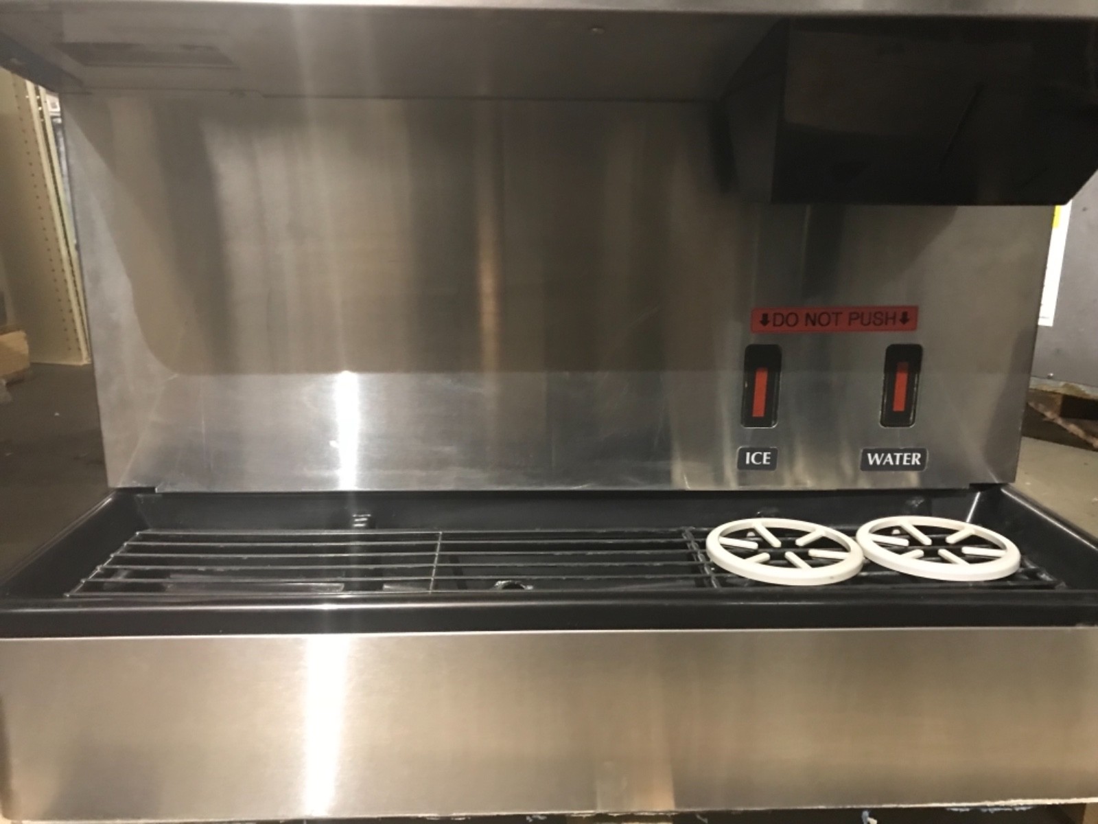 Hoshizaki NUGGET (sonic style) ice machine