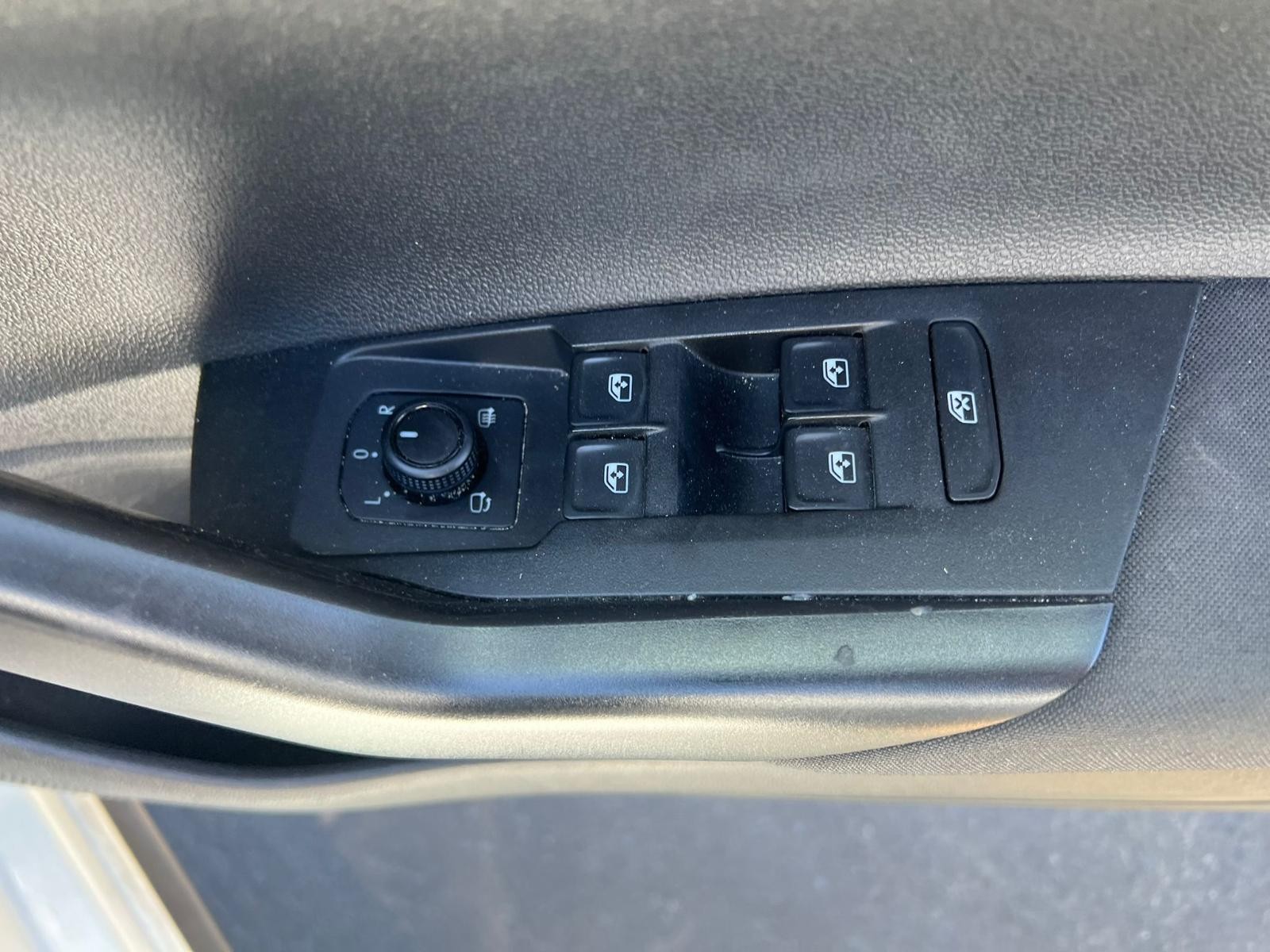 VOLKSWAGEN POLO AW-AE 2017-2025 RIGHT SRS A/BAG SIDE CURTAIN - thumbnail 4