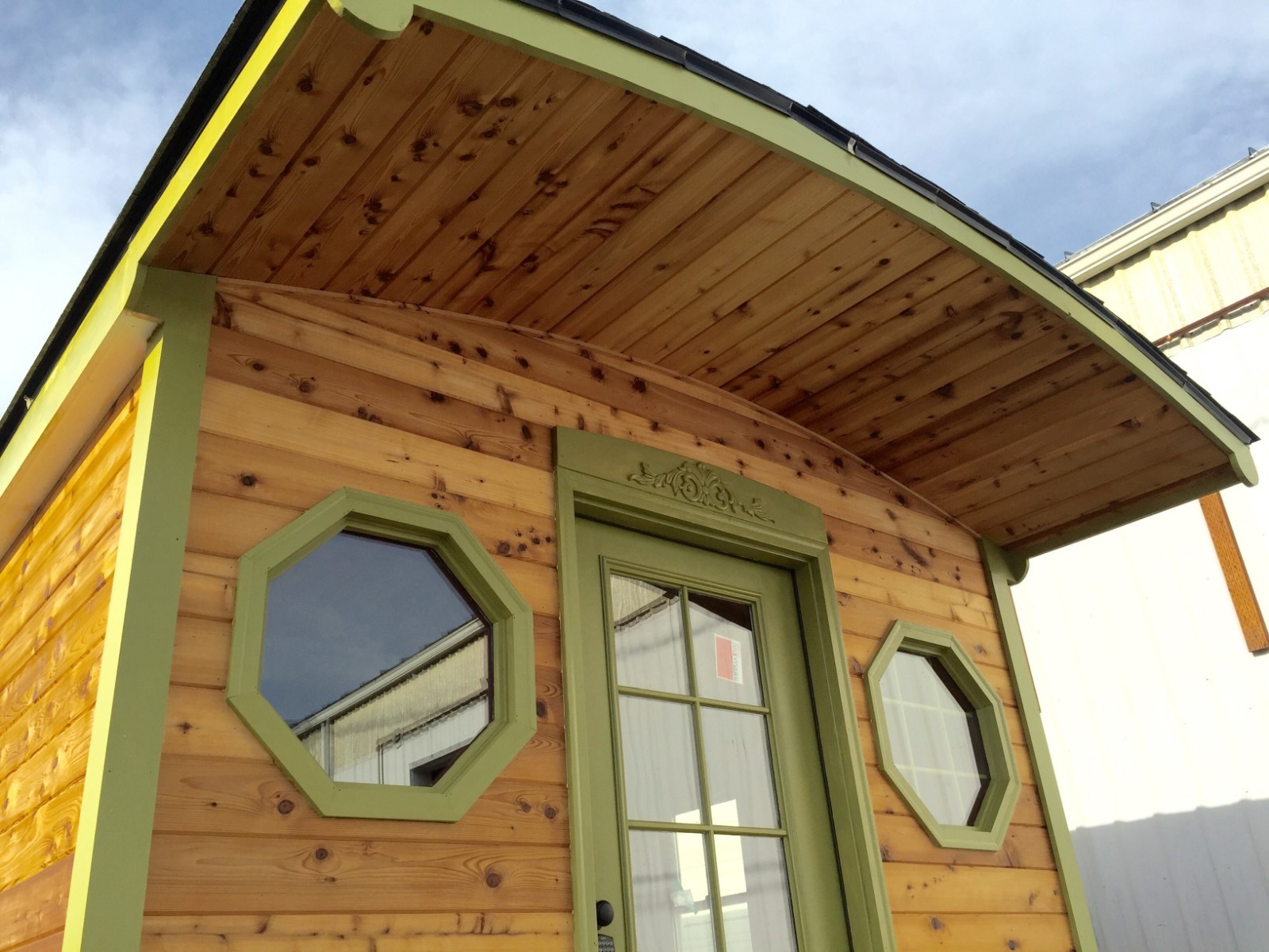 Tiny House Irish Caravan mobile Cottage 9 x 22  Professionally built on trailer