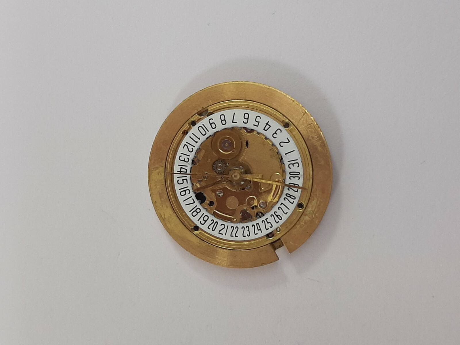LONGINES (ロンジン）L6 202 2 のムーブメント交換。 | BROOCH