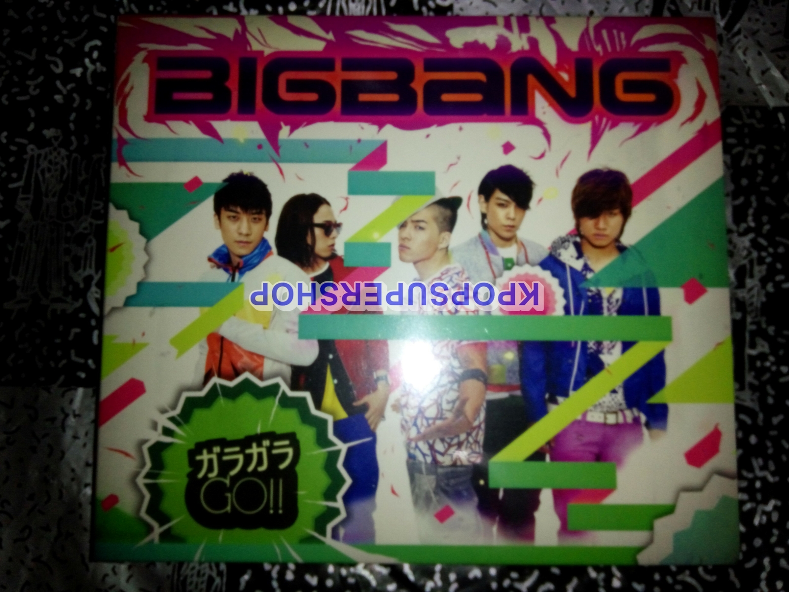 BIGBANG Single Album Gara Gara Go!! A Ver. CD DVD Great Condition Rare OOP BIGBANG Single Album Gara Gara Go!! A Ver. CD DVD Great Condition Rare OOP