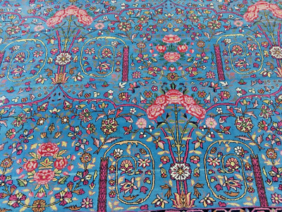TE'HRAN '' The Flower Bouquet Rug ''  ( High - Collectible )