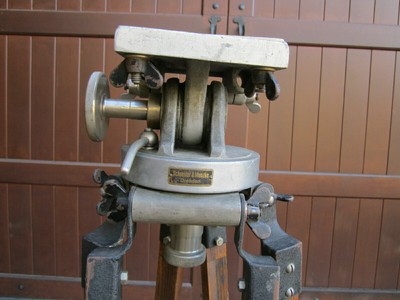 SCHNEIDER & MUNZKE DRESDEN WOOD TRIPOD + HEAD for HAND CRANKED 35MM MOVIE CAMERA