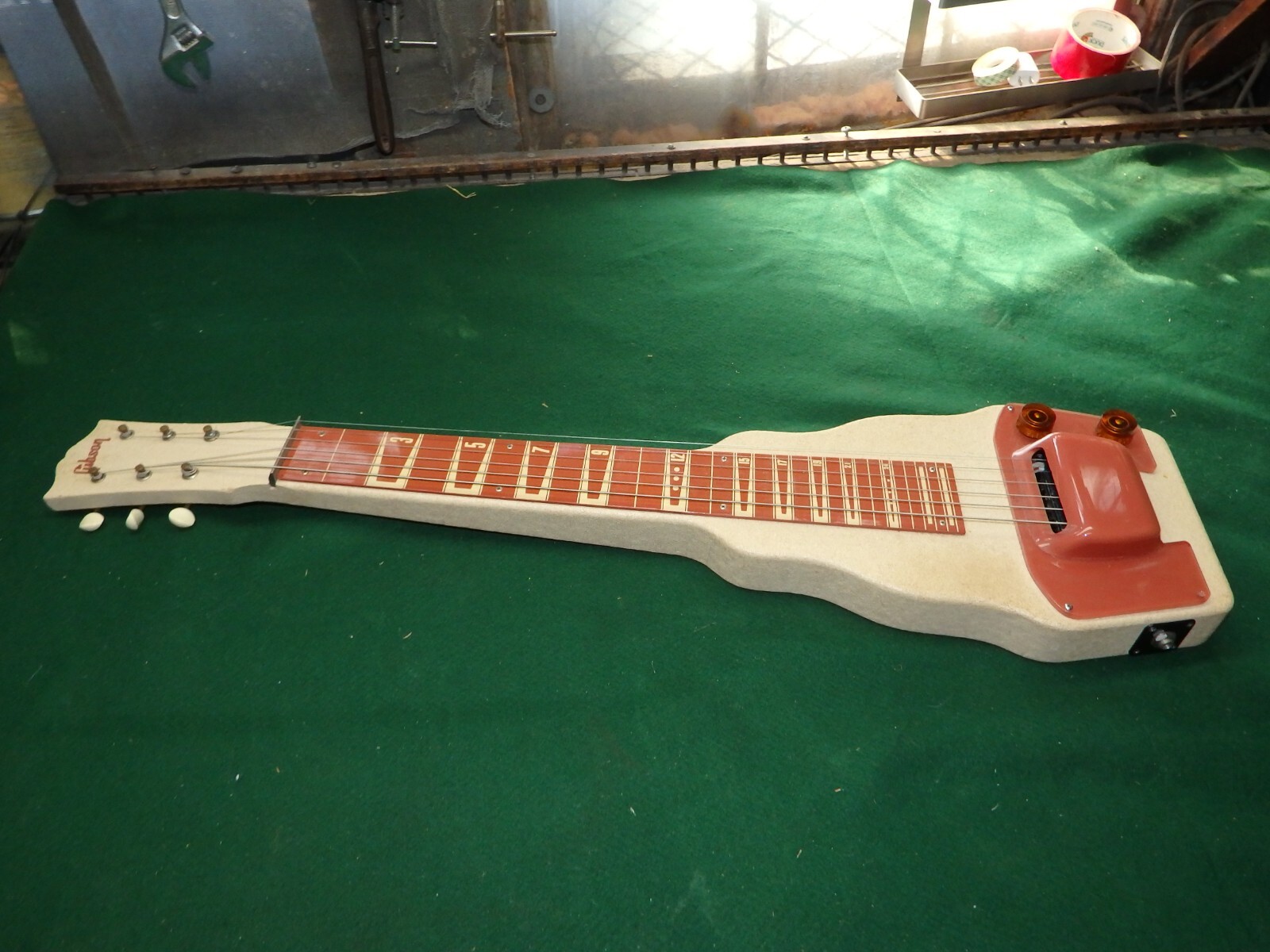 Gibson Vintage 1953 BR-9 Lap Steel Changed pick-up & Knobs