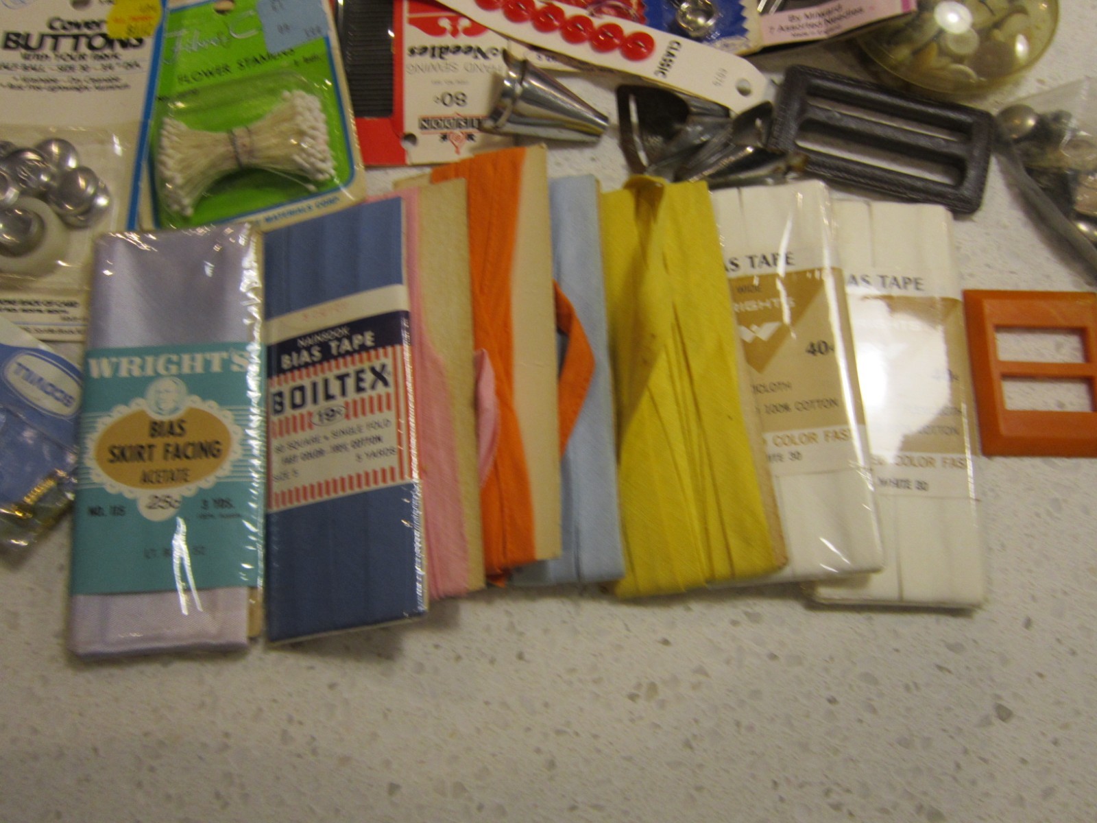 Mixed Lot of Vintage Old Sewing Notions ~Buttons, Zippers, Bias Tape