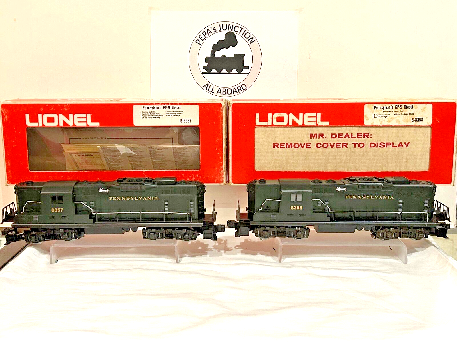 LIONEL 6-8357 / 8358 #2 PENNSYLVANIA RR GP-9 AA PWR-&NON-PWR BLT