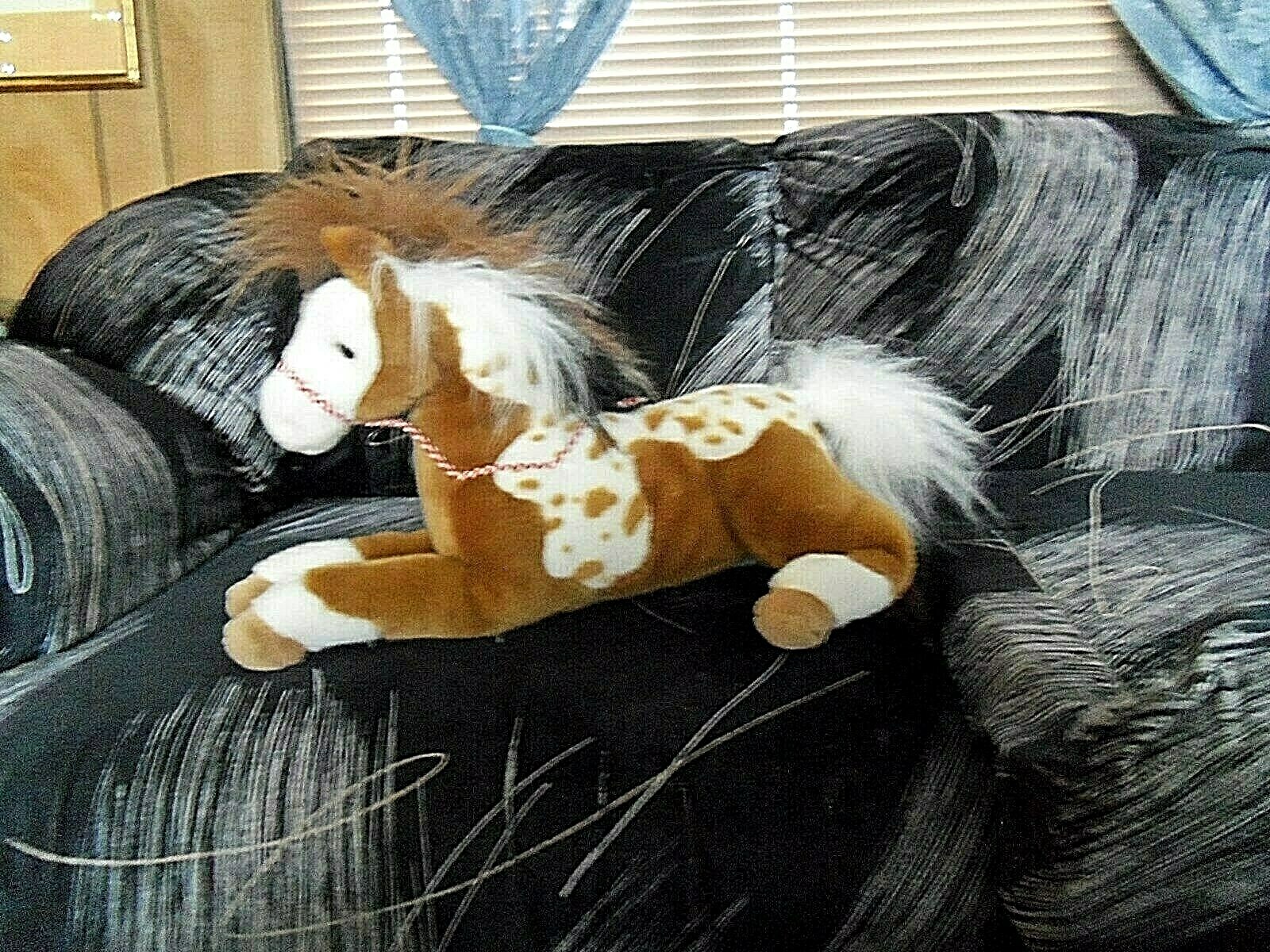 Melissa & Doug plush stuffed brown Pinto Apalossa 18