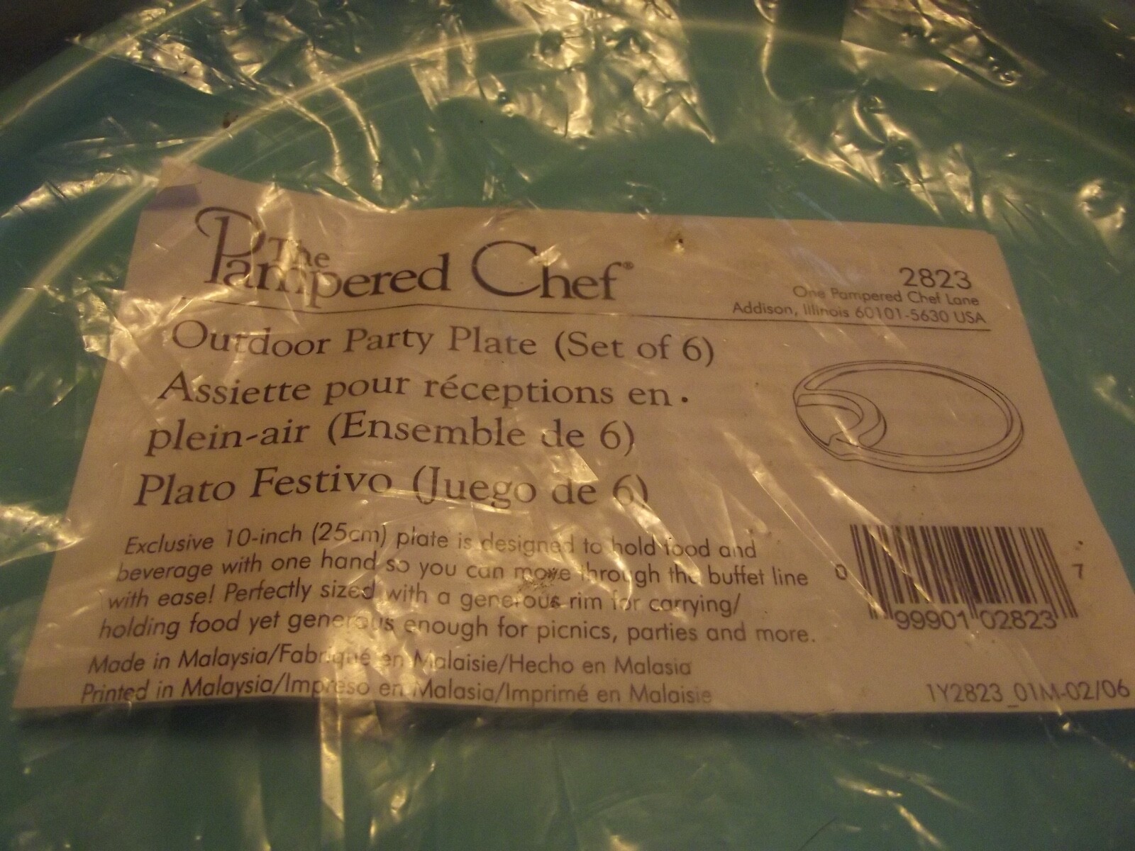 NEW Pampered Chef Outdoor Party plates, set of 6. Green, teal, light blue #2823