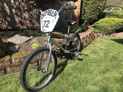 gt mountain bike grips