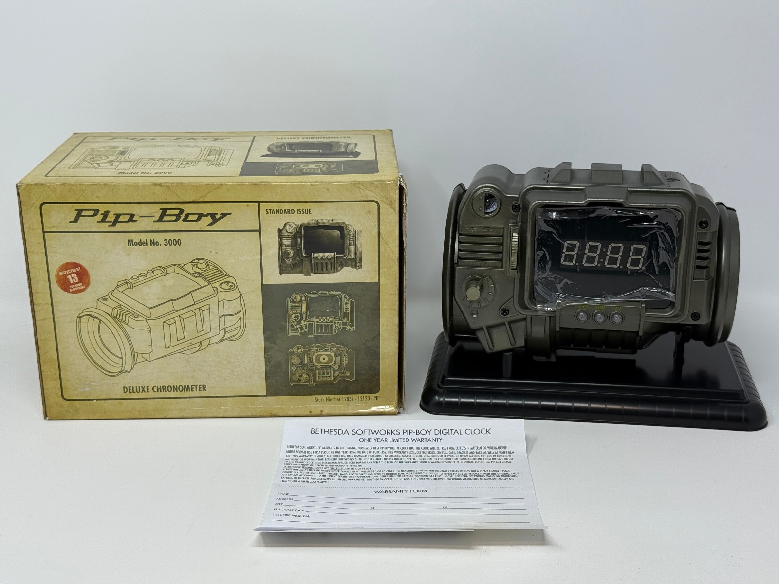 Fallout 3 - Survival Edition Pip-Boy 3000 Digital Clock w