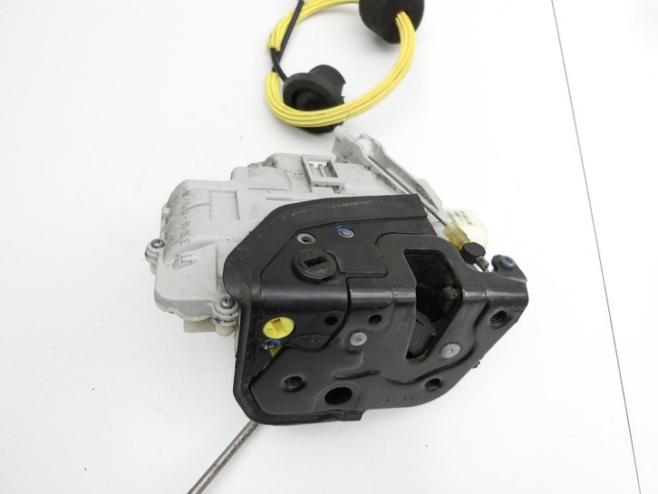 Audi A6 4F C6 qu 04-08 Kombi Türschloss m. ZV Stellmotor Links Hinten Audi A6 4F C6 qu 04-08 05.04.2006 4F0839015... Vorschau 2