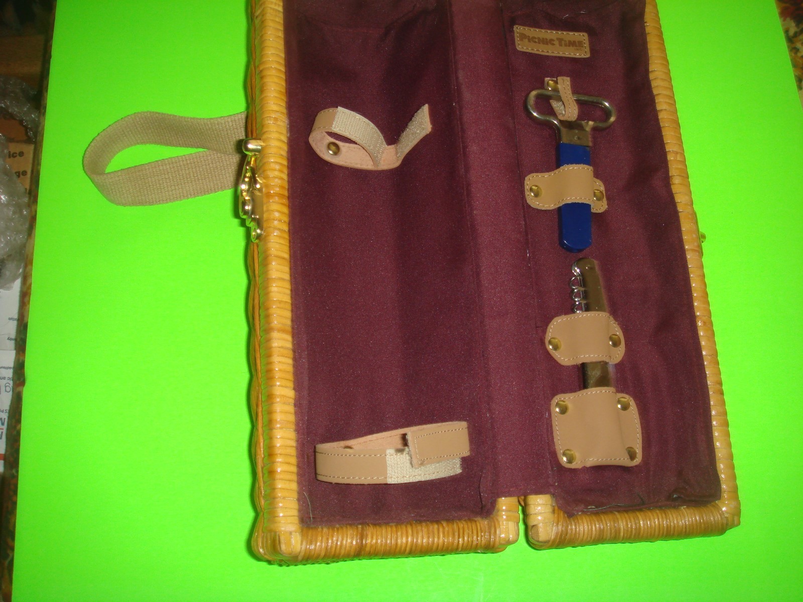 Wicker Wine Picnic Carry Case