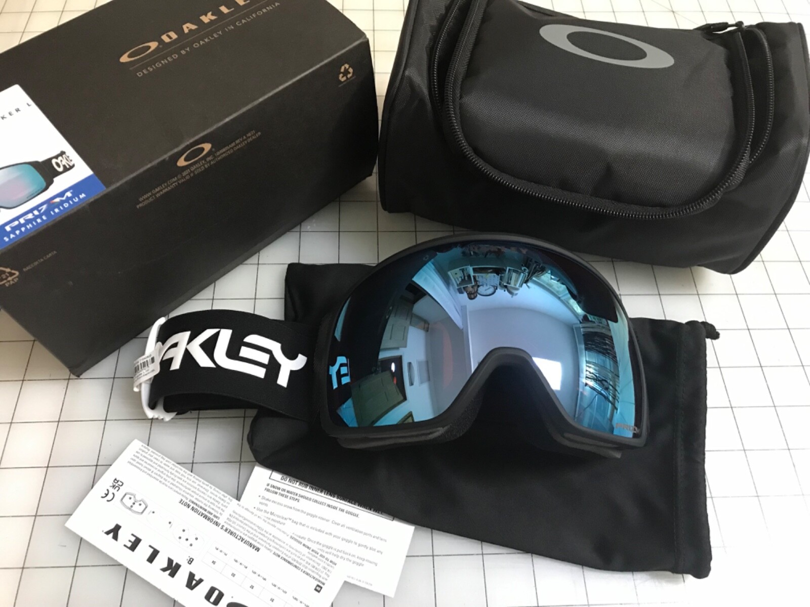 Oakley Flight Tracker L Factory Pilot Black Prizm Sapphire Oakley Flight Tracker L Factory Pilot Black Prizm Sapphire