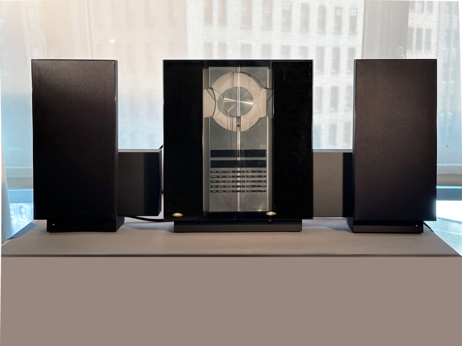 B&O Beosound 3000 Beolab 2500 動作品 Bang & Olufsen Beosound 3000 System with Beolab 2500 Speakers and