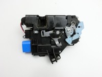 VW Touran 1T3 06-10 5T Türschloss Stellmotor Zentralverriegelung Vorne Links VW Touran 1T3 06-10 25.09.2009... Vorschau 2