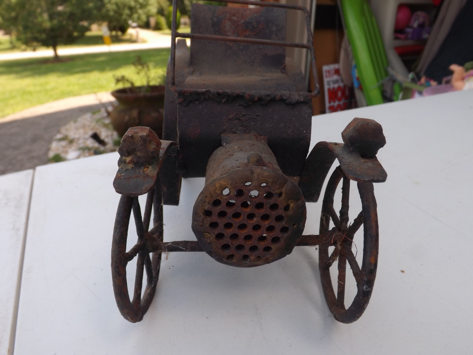Vintage Old Cast Metal Iron Roadster Model A T Coupe Toy