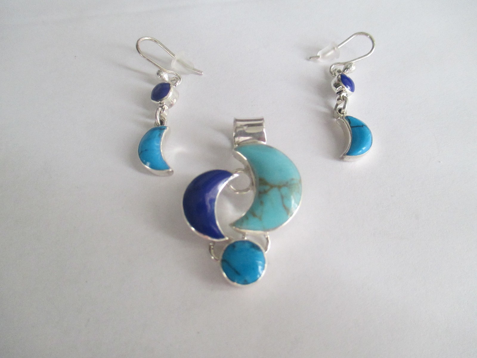 Half Moon Style Pendant/Earrings..STERLING SILVER.assimilated stones..New..Taxco