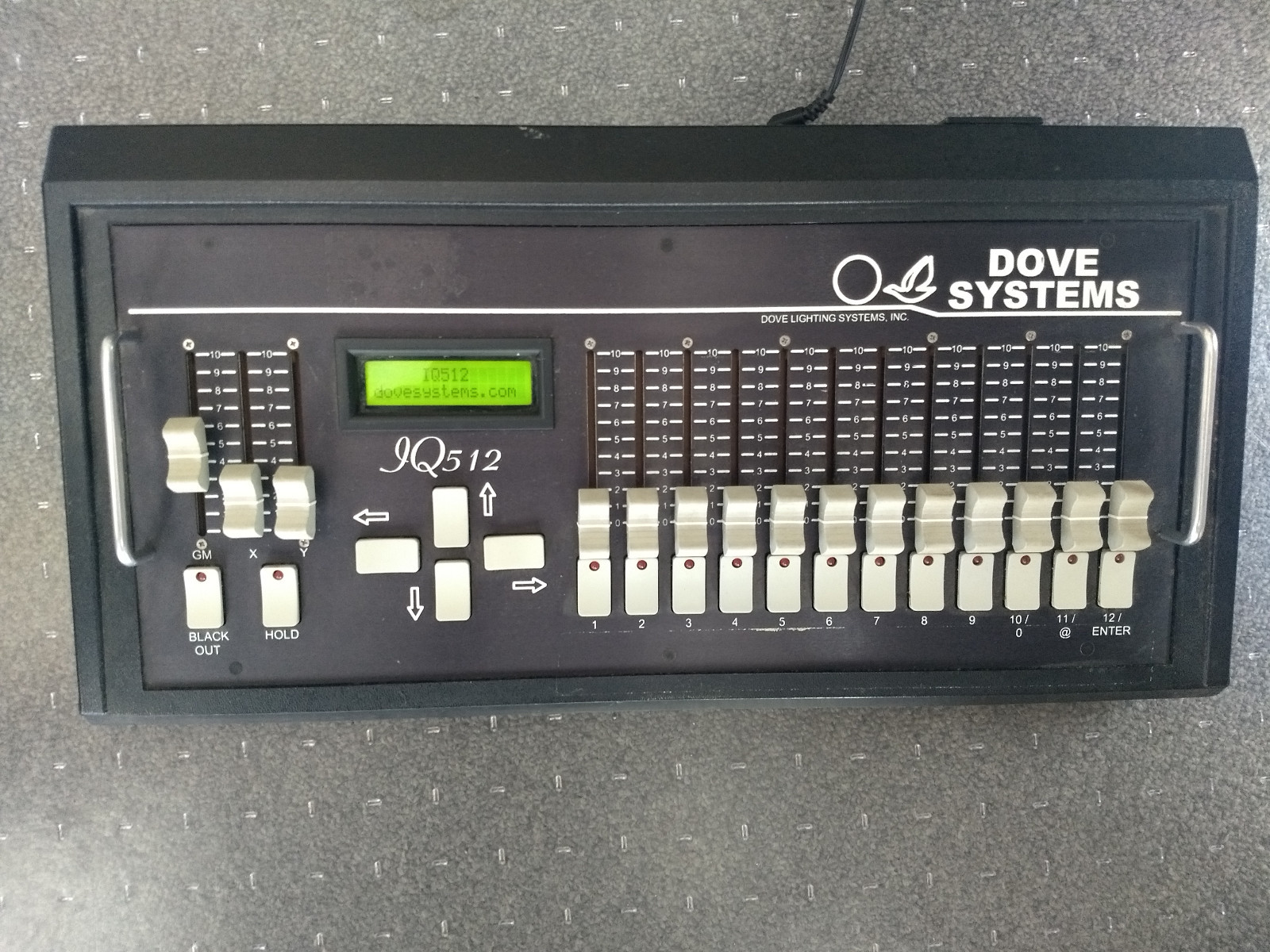 Dove Systems IQ512 DMX-512 12-channel Lighting Controller and Dimmer System