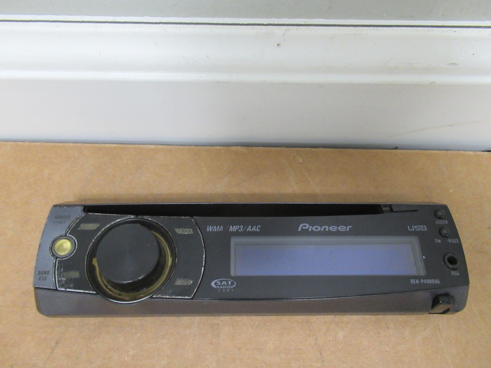 Pioneer DEH-P4000UB Radio Faceplate SAT Stereo Audio AM FM