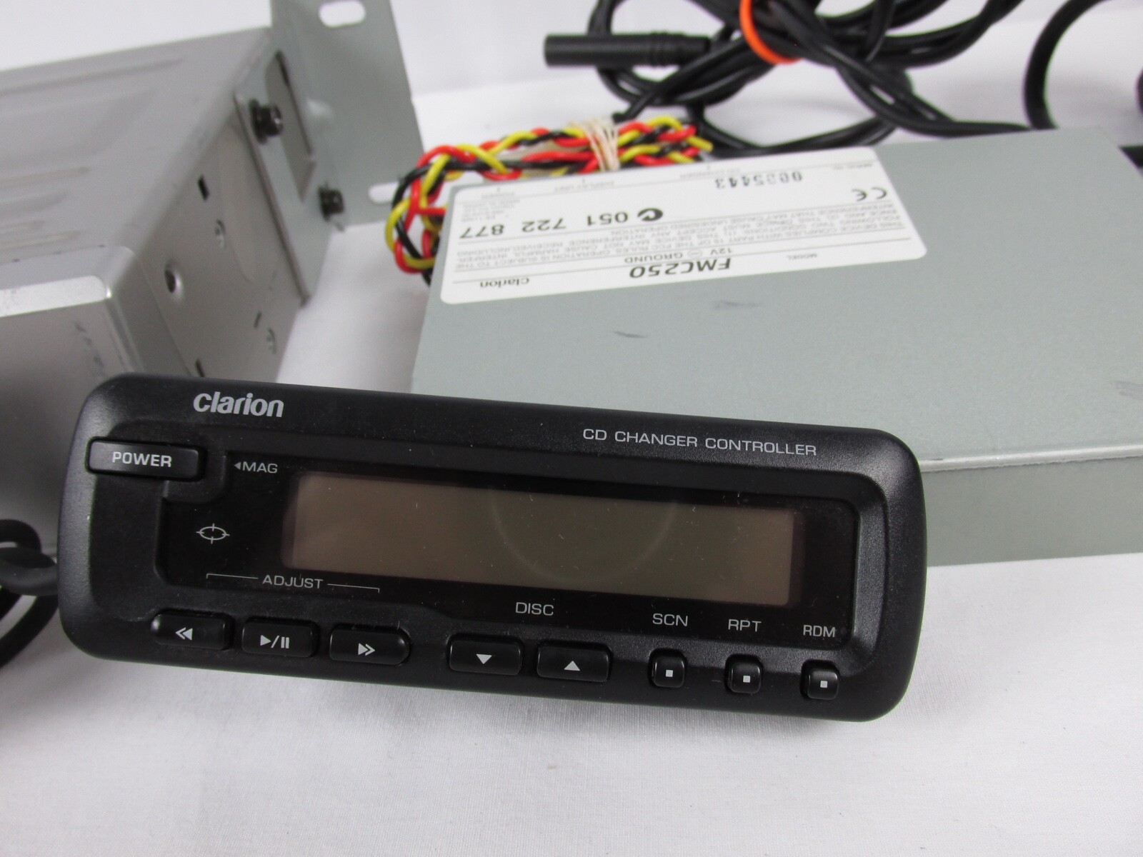 Clarion 6 Disc CD Changer Model RDC634 w/ FMC250 Changer Controller Japan Made