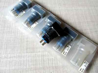 1pcs New AB6H-A2B IDEC self-locking button AB6-A