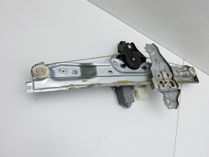 Nissan Qashqai II J11 17-21 Fensterhebermotor mit Fensterheber Rechts Hinten Nissan Qashqai II J11 17-21 01.06.2017... Vorschau 4