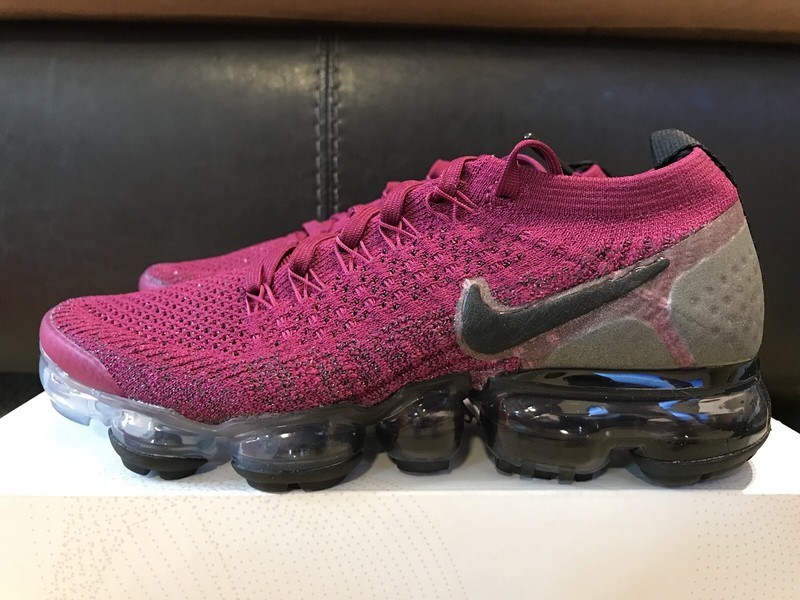 nike vapormax raspberry