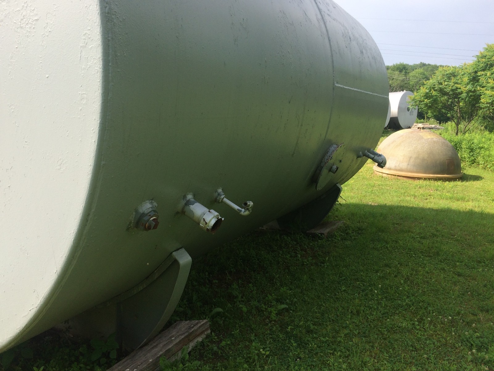 Fuel Tank 10,000 gallon single wall with cradles