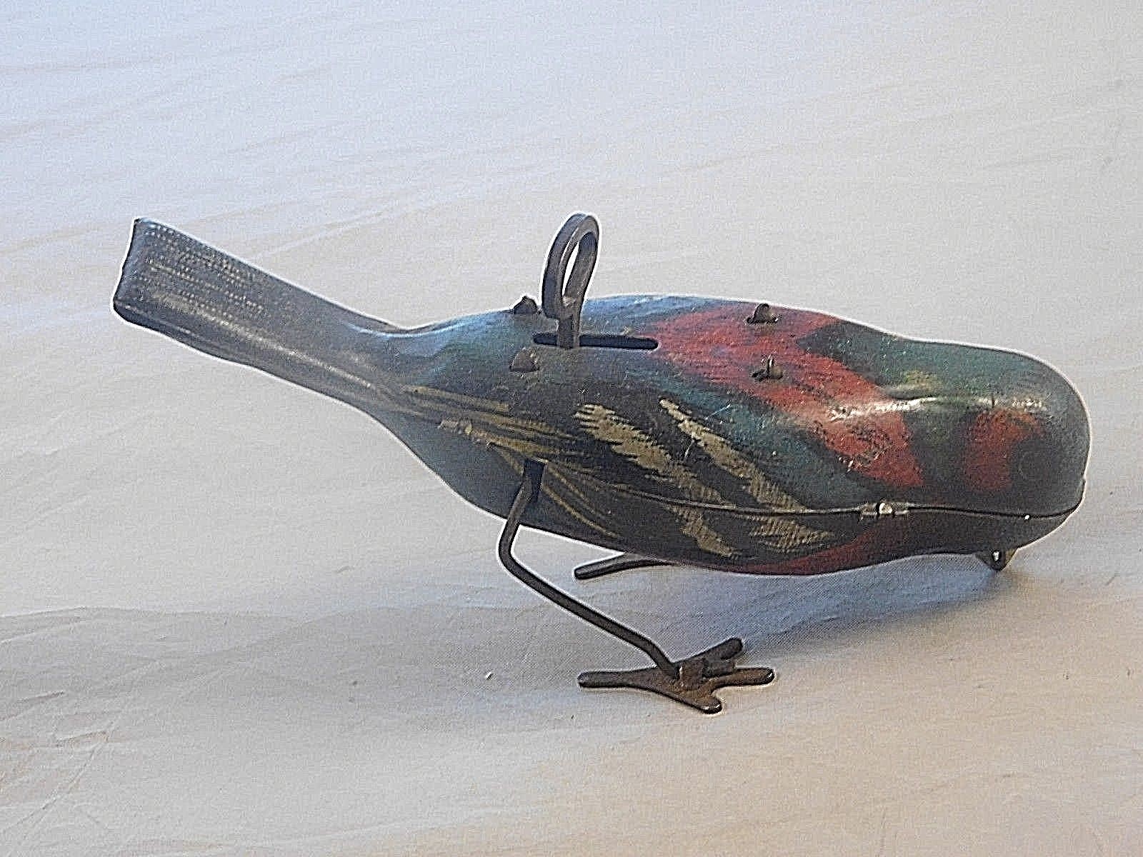 VINTAGE TIN BIRD WIND UP TOY BIRD PATENTED DECEMBER 27, 1927