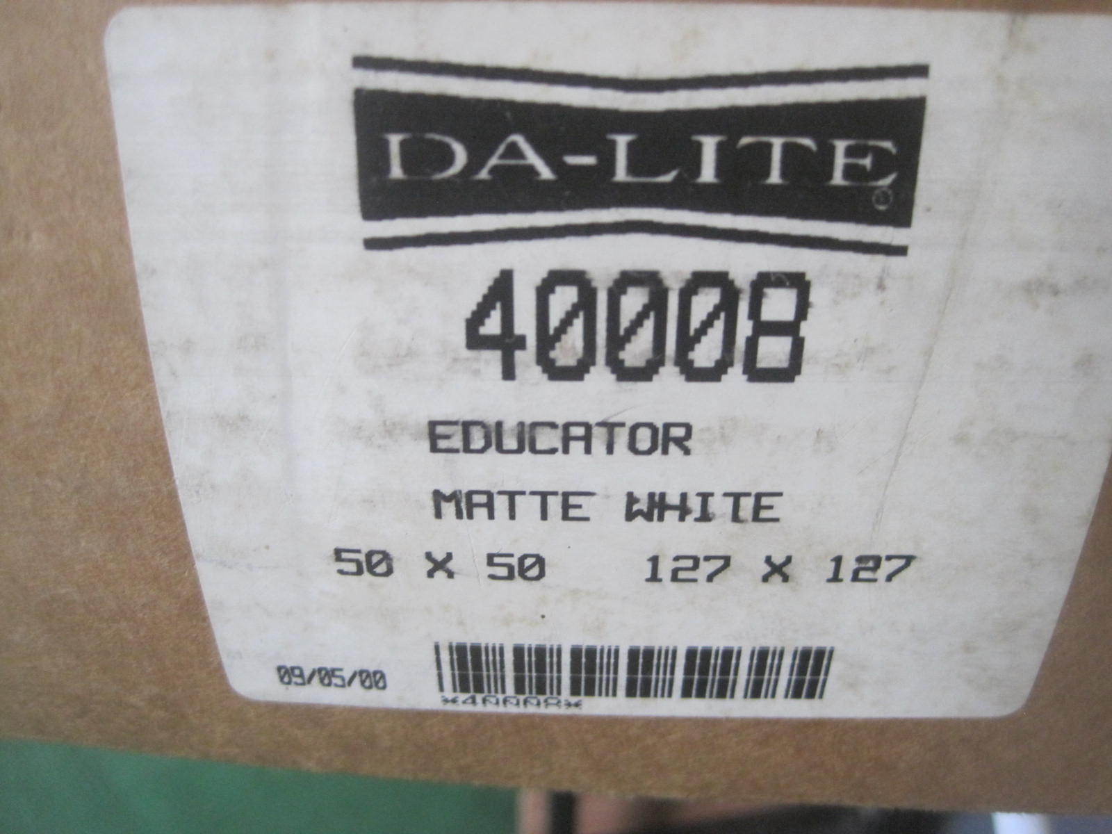 NIB! Da-Lite Educator 40008 Matte White 50 x 50  - 127 x 127 Projection Screen