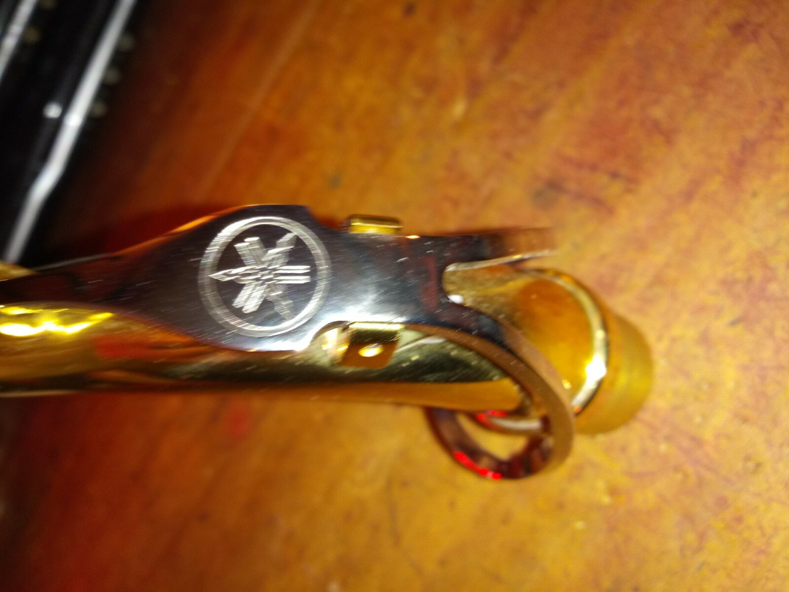 yamaha alto sax neck    like  new