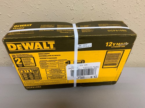 DEWALT DCF815S2 1/4-Inch 12 Volt Max 12V Cordless Impact Driver Kit  (new)
