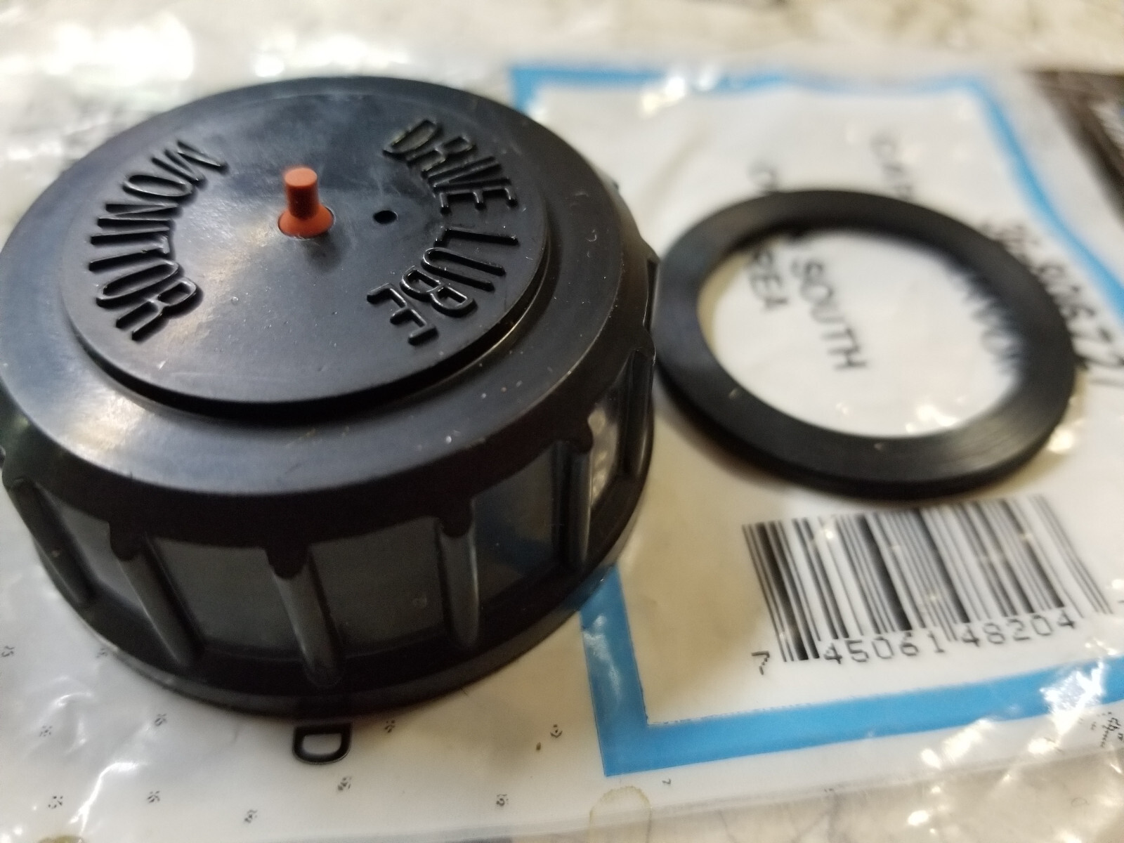 Mercruiser Gear Oil Lube Bottle Reservoir Cap 36-806727 - Picture 1 of 4