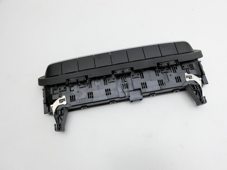 Audi A4 8W B9 15-19 Schalter Taster ESP Off Audi A4 8W B9 15-19 08.08.2017 8W0925301T 8W0925301 034961901-01 gebraucht Vorschau 3
