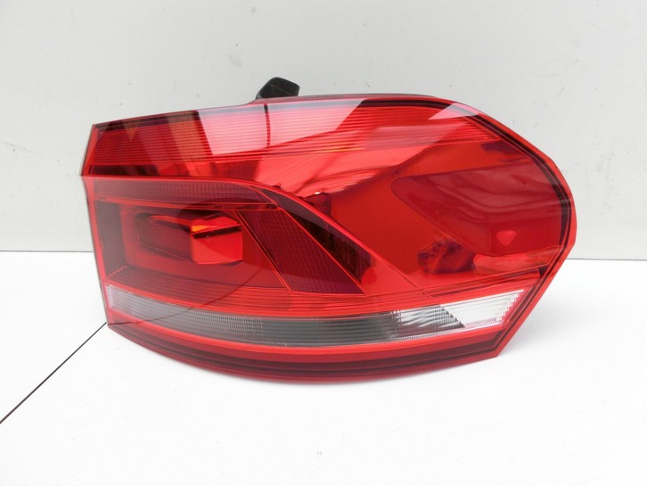VW Touran II 5T 15-24 Rückleuchte Rücklicht Heckleuchte Rechts orig VW Touran II 5T 15-24 12.05.2016 5TA945096D... Vorschau 2