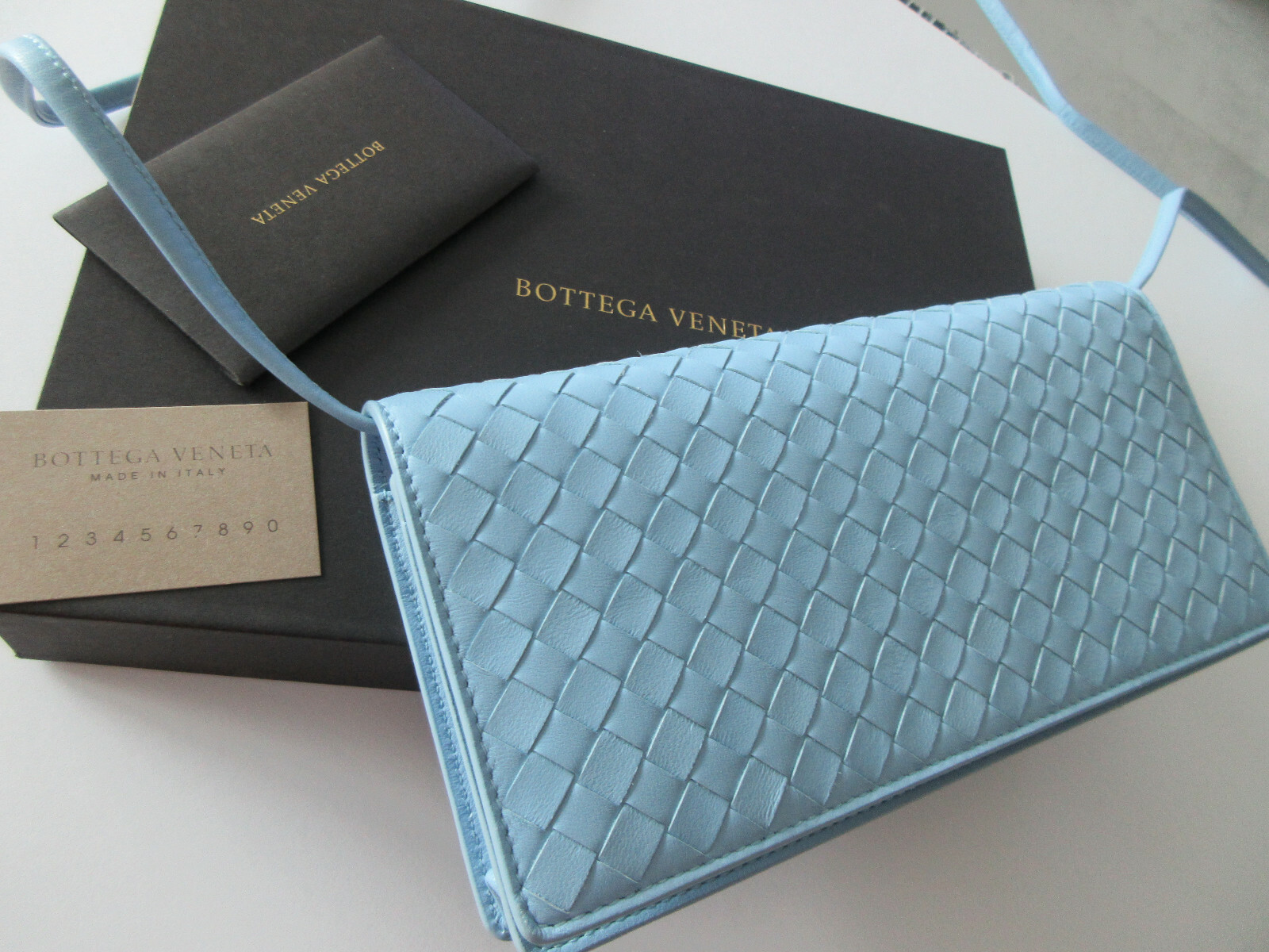 $1,100 Bottega Veneta Basket Weave Wallet Crossbody Bag