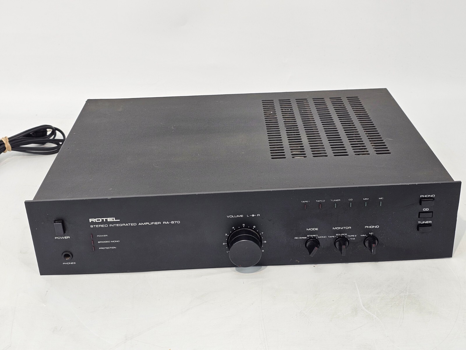 ローテル・プリメインアンプ「RA-870」。ビンテージ。希少 ローテル・プリメインアンプ「RA-870」。ビンテージ。希少 ROTEL