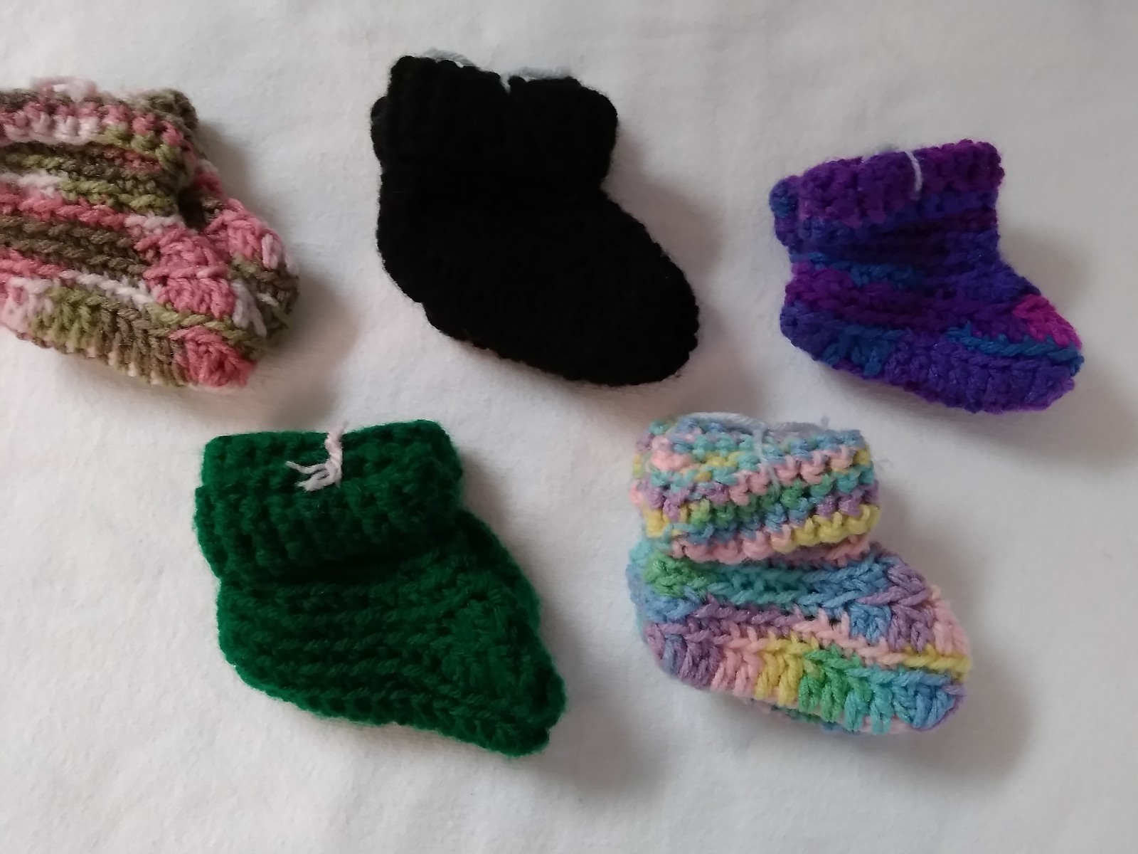 HANDMADE CROCHETED  BOOTIES  NEW   SET OF 5  GROUP A
