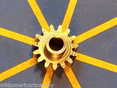 Sonic Extra Light 64 Pitch 15 Tooth Drag Pinion Gear from Mid America Raceway