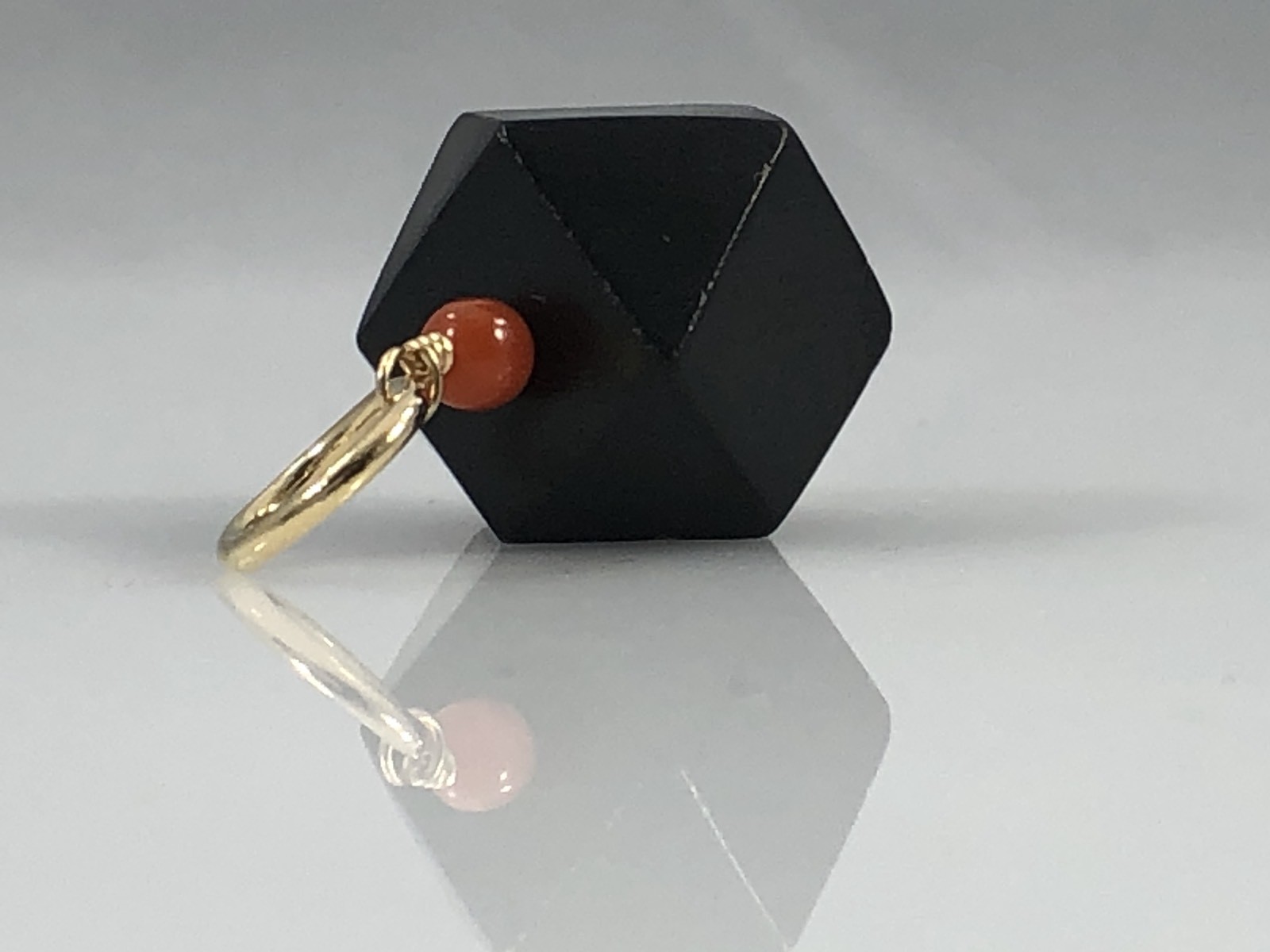 Azabache (10mm) & Coral 14K Solid Gold Jet Protection Pendant, New - Picture 4 of 5