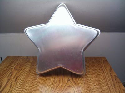 NICE 1971 WILTON STAR SHAPPED CAKE PAN 502-2154 NO STAINS