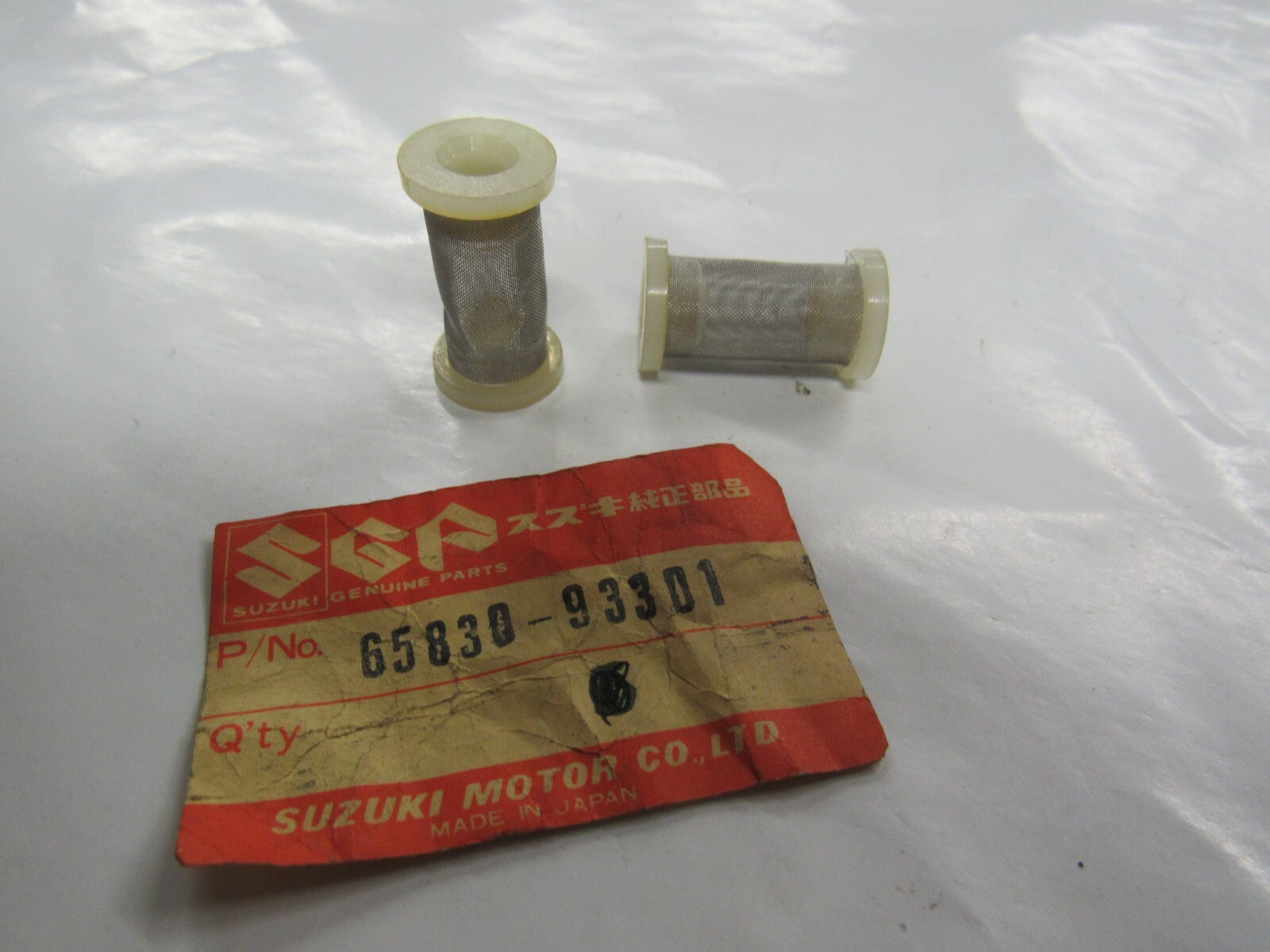 NOS Suzuki OUTBOARD MARINE DT6 DT4 DT50 DT5 Fuel Out Filter NOS Suzuki OUTBOARD MARINE DT6 DT4 DT50 DT5 Fuel Out Filter