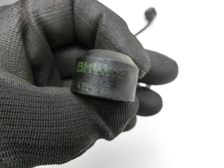 BMW E46 325i 02-06 Klopfsensor Sensor BMW E46 325i 02-06 04.03.2003 7568422 13627568422 gebraucht Vorschau 7