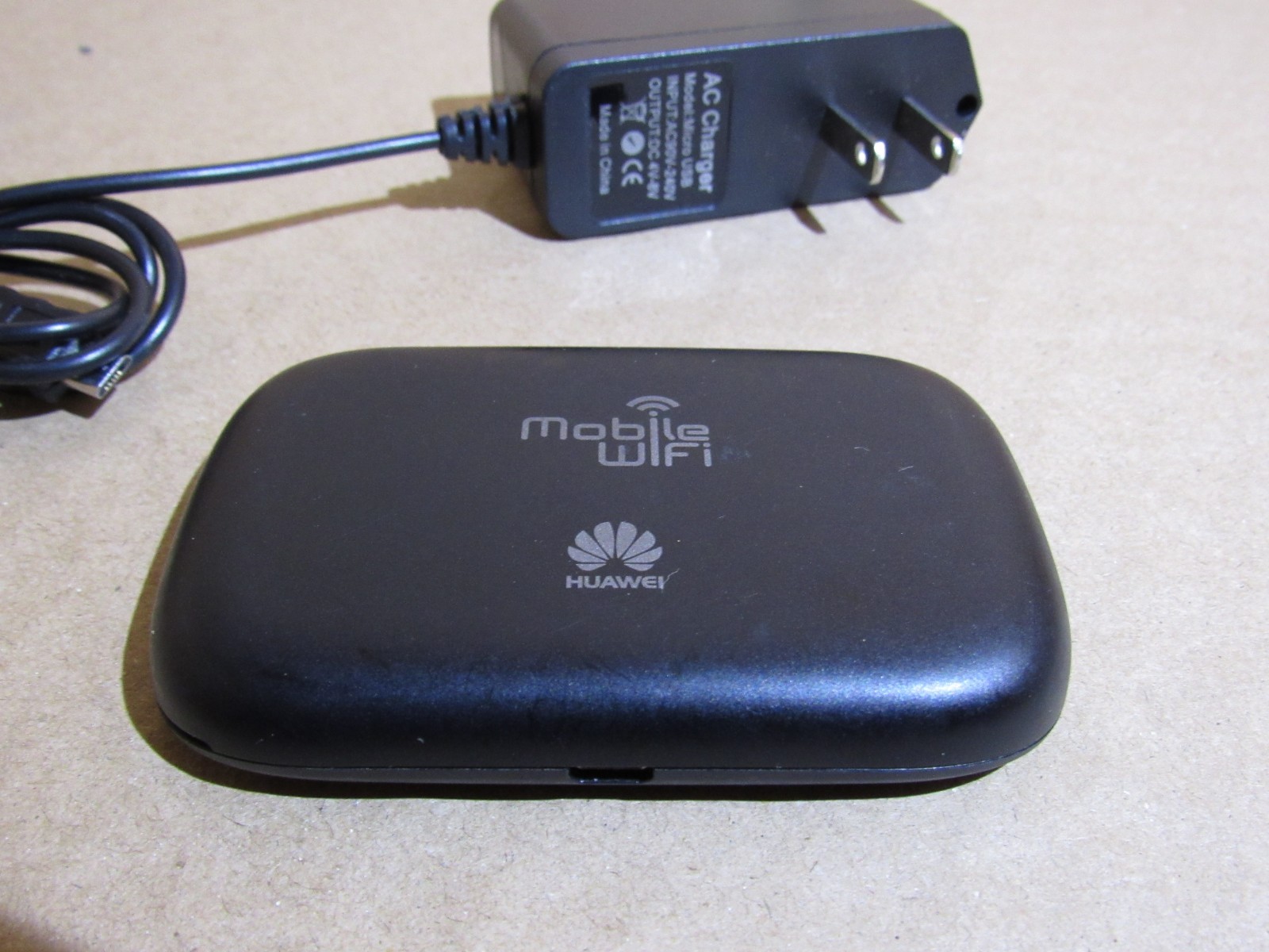 Huawei E5330 21 Mbps 3G Mobile Pocket WiFi Hotspot
