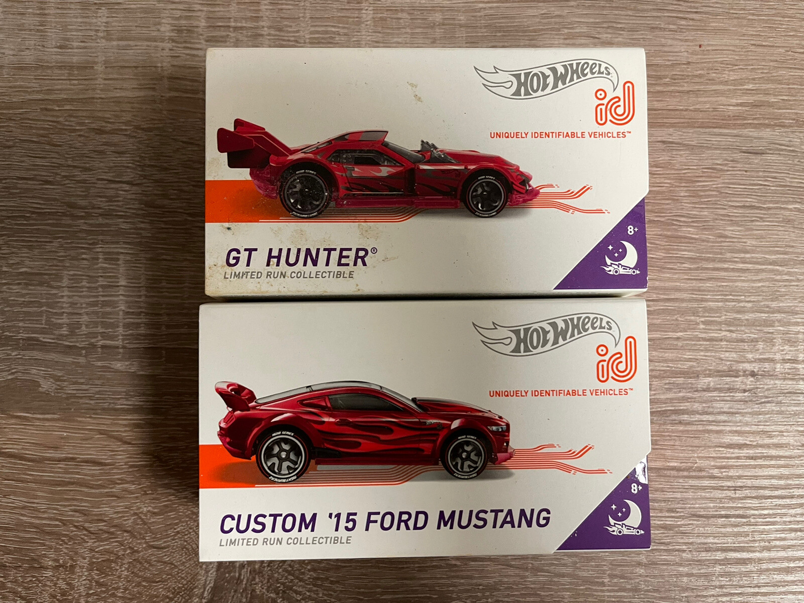 Hot Wheels ID GT Hunter & Custom Ford Mustang 