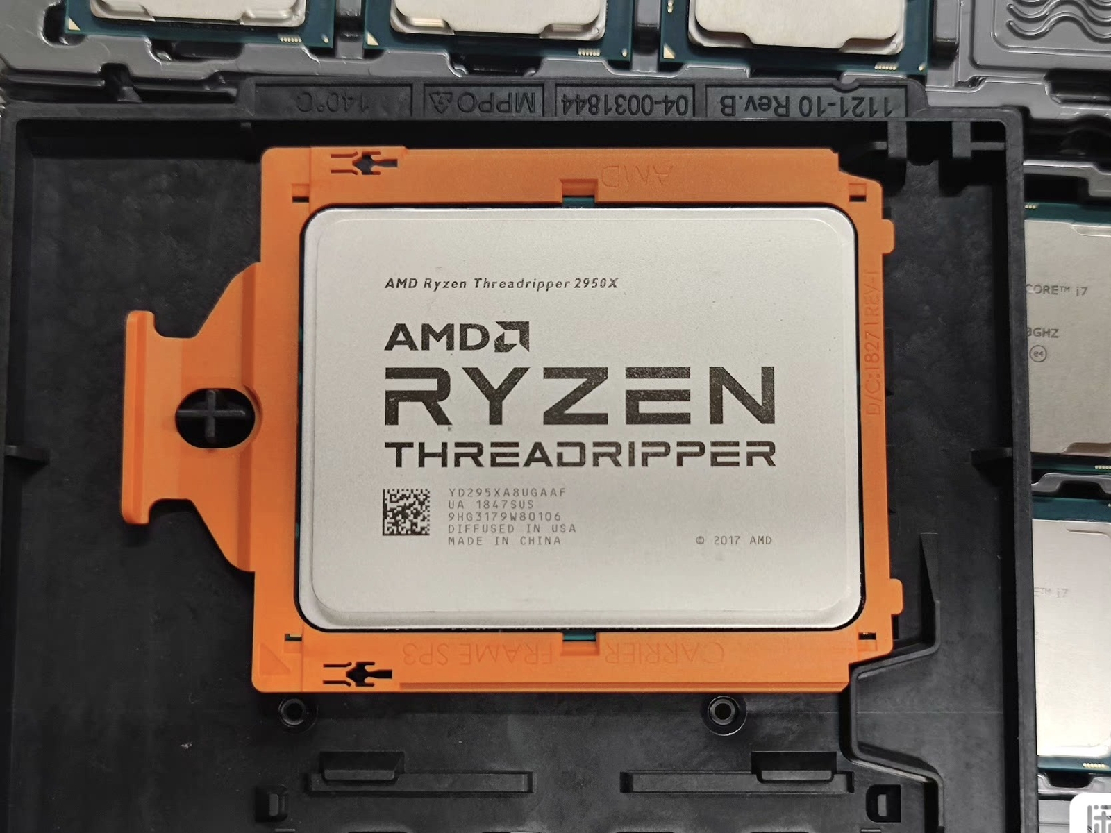AMD CPU Ryzen Threadripper 2950X processor 3.5GHz CPU AMD CPU Ryzen Threadripper 2950X processor 3.5GHz CPU