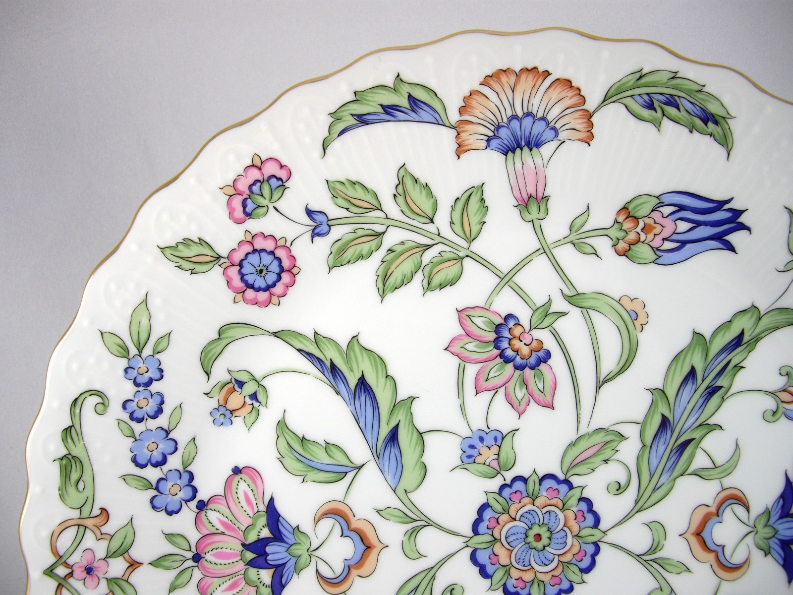 Andrea by Sadek Floral Cake Plate with Gold Trim Scalloped Made in Japan 10 3/8