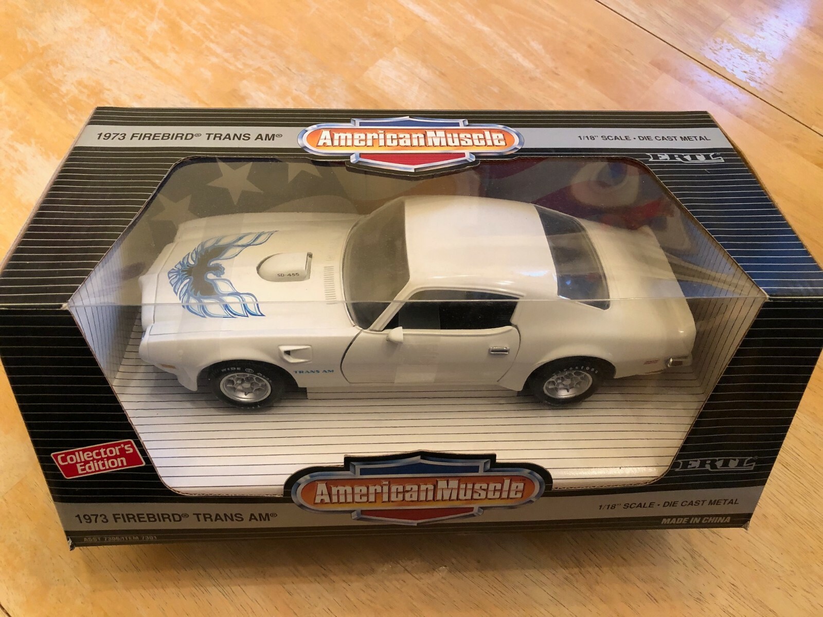 1973 Pontiac Firebird Trans Am American Muscle 1:18 White
