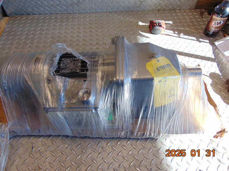 NORD 1/2 HP Gear Motor Model 203181366-100 SK 90SP/4 CUS BRE20 TW